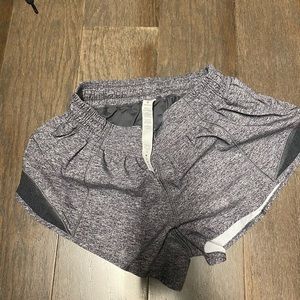 lululemon athletics shorty shorts size 4